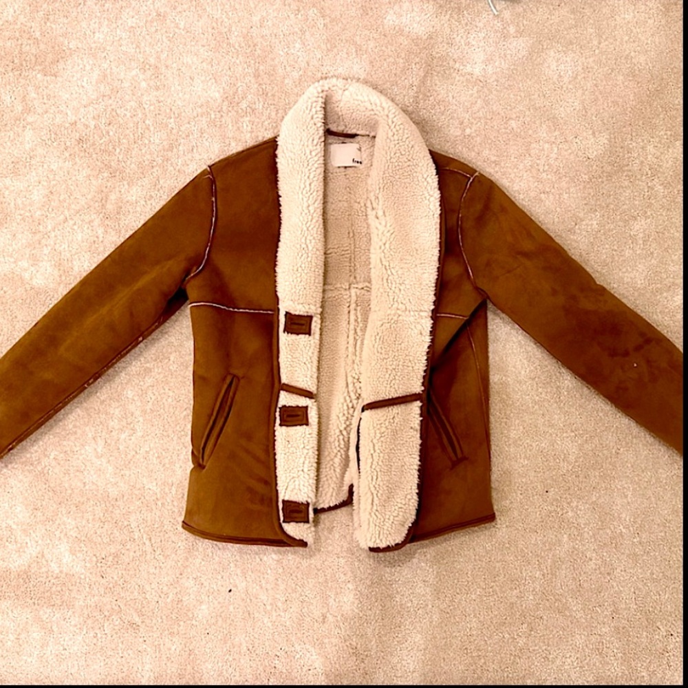 NWT Aritzia Suede Oversized Shepa Jacket XS